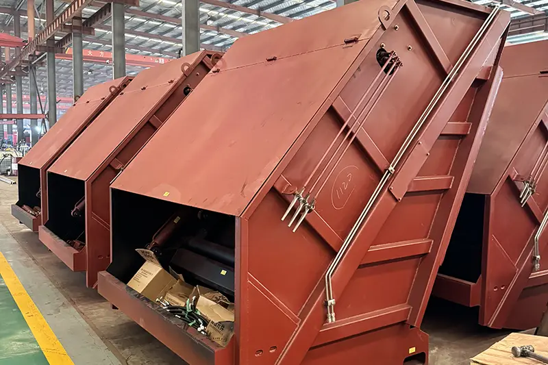 圧縮ゴミ収集車本体