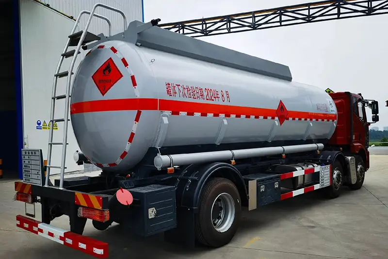Flammable Liquid Tank Truck