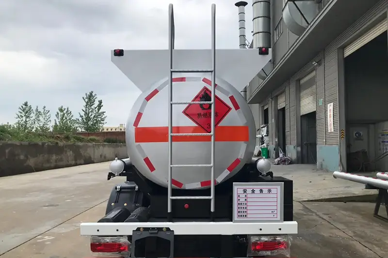 Chemical Liquid Tank Truck