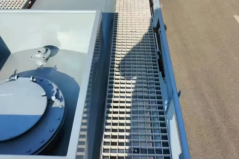 Corrosive Substances Tank Truck